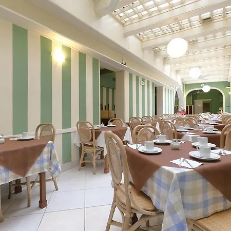Guest house Adre Majestic View ! Center Of !