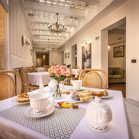 Konukevi Adre Majestic View ! Center Of !